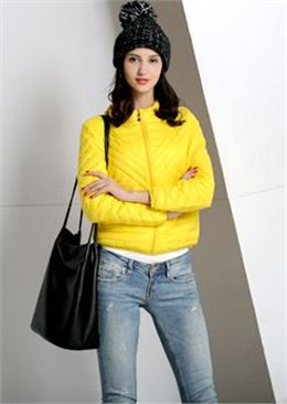 威伦蒂2015秋冬多色修身羽绒服 短款超轻薄羽绒服女修身外套